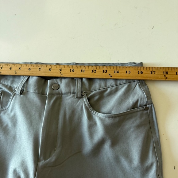 Greg Norman The Ultimate 5 Pocket Traveler Golf Pants Mens 32 x 34 Light Gray - Picture 5 of 7